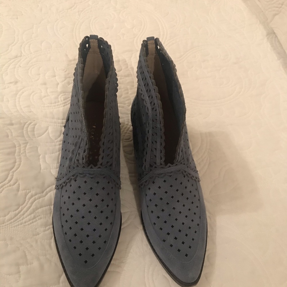 Cecelia Tate Perforated Boots 10m